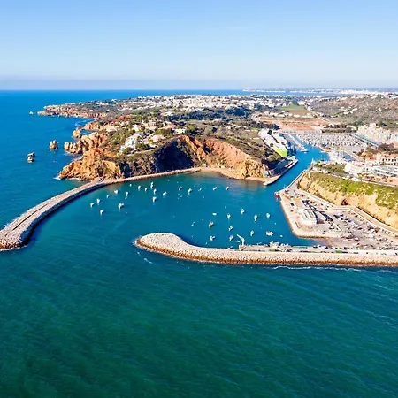 Apartment Homes Elegant 2 Bedroom With Terrace In Old Town 300 M Away From The Ocean Albufeira
