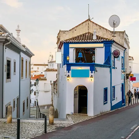 Homes Elegant 2 Bedroom With Terrace In Old Town 300 M Away From The Ocean Apartment Albufeira